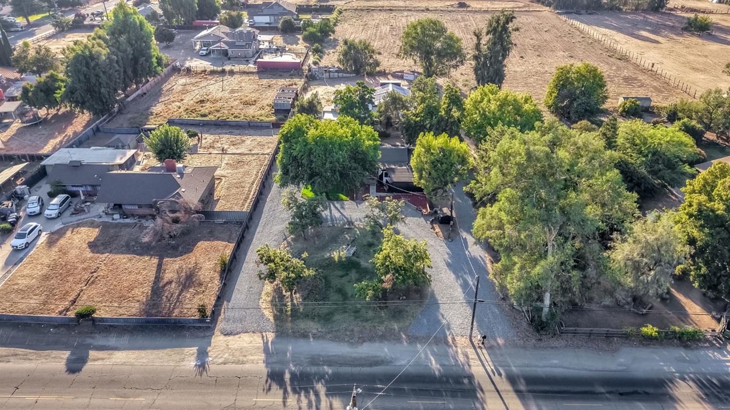 1309 N Temperance Ave, Fresno, CA 93727