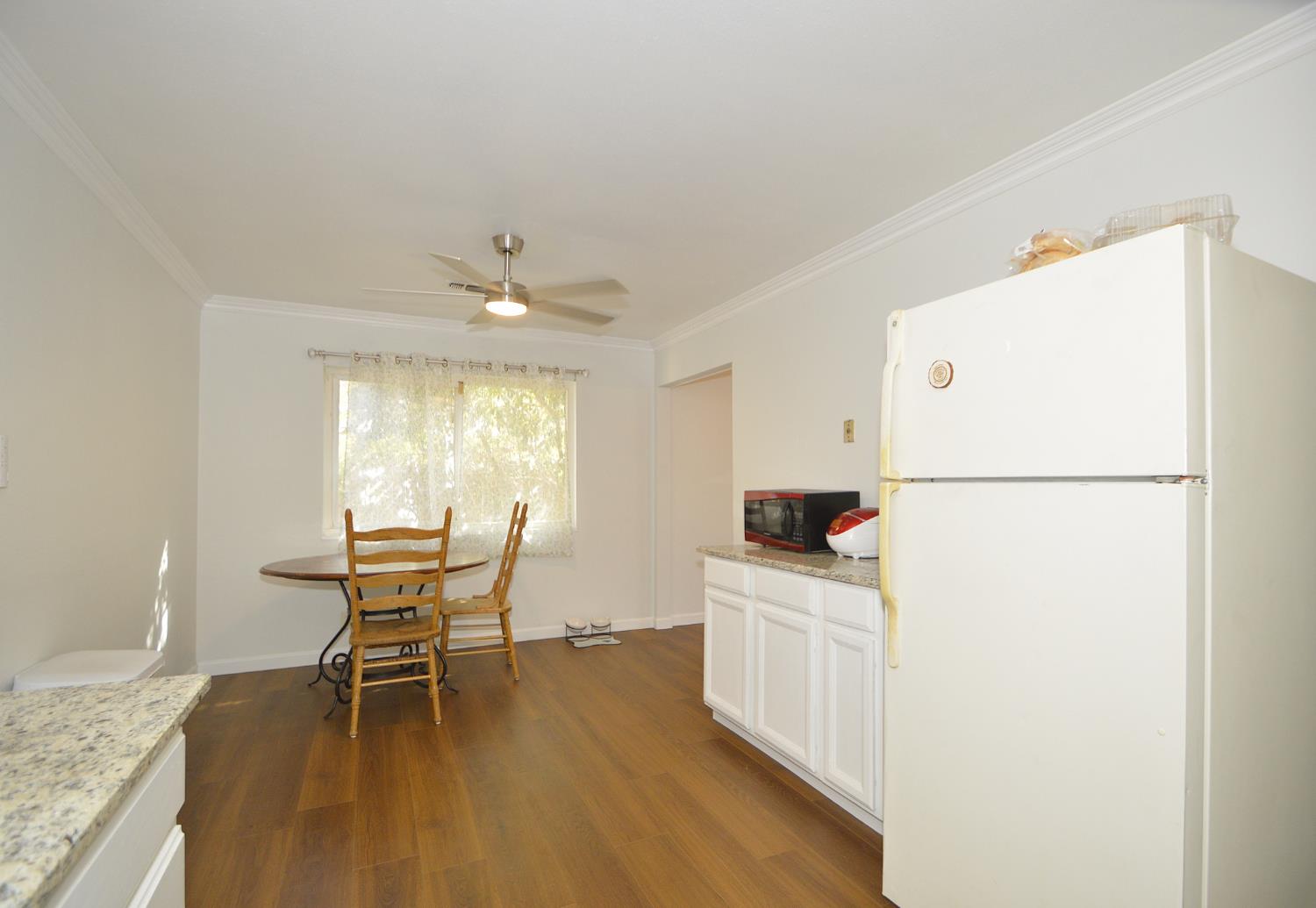 4331 N Gearhart Ave, Fresno, CA 93726