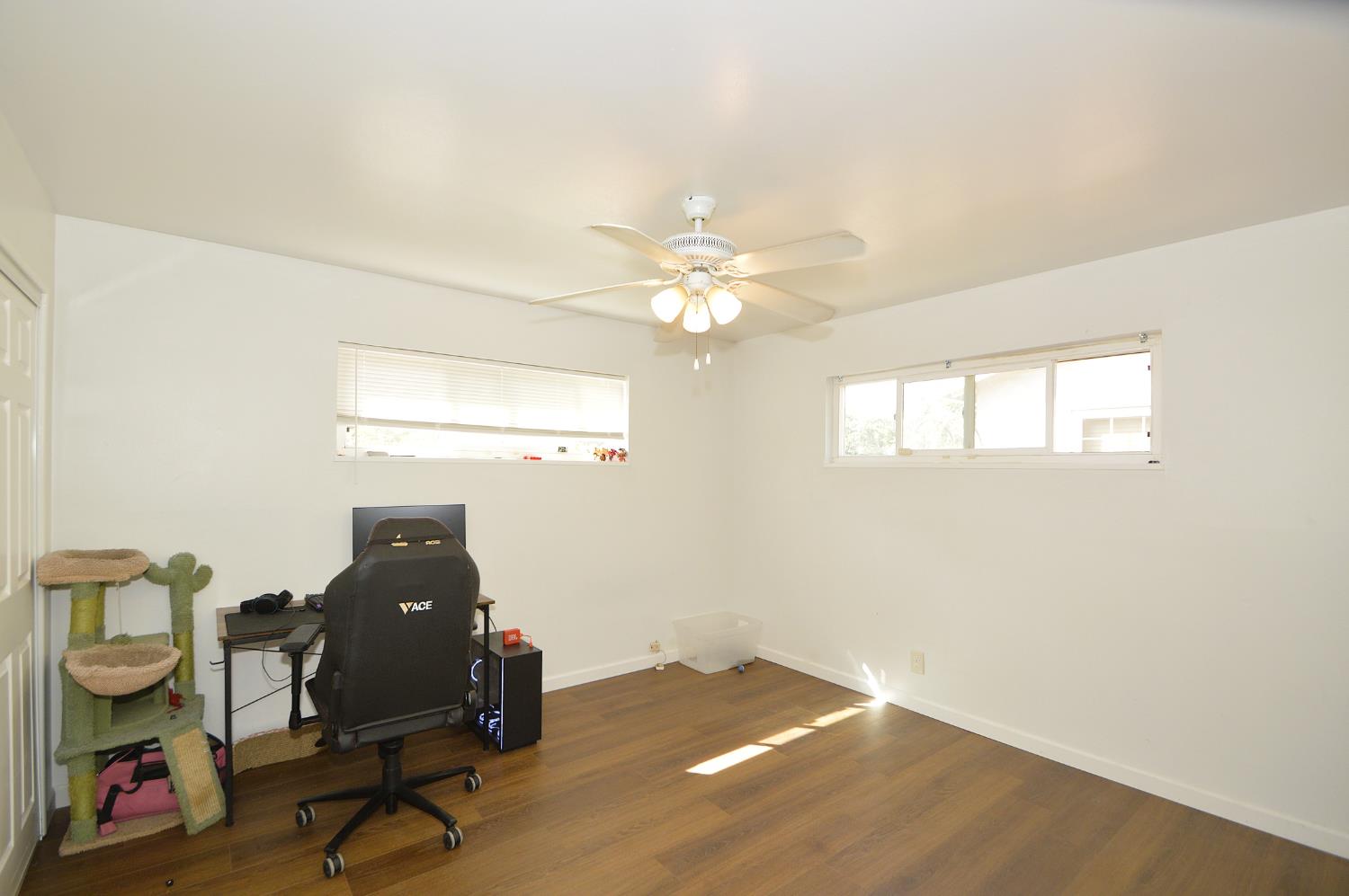 4331 N Gearhart Ave, Fresno, CA 93726