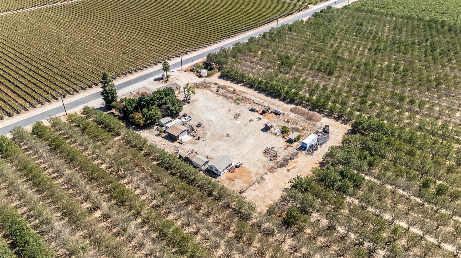 1 Road 136, Delano, CA 93215