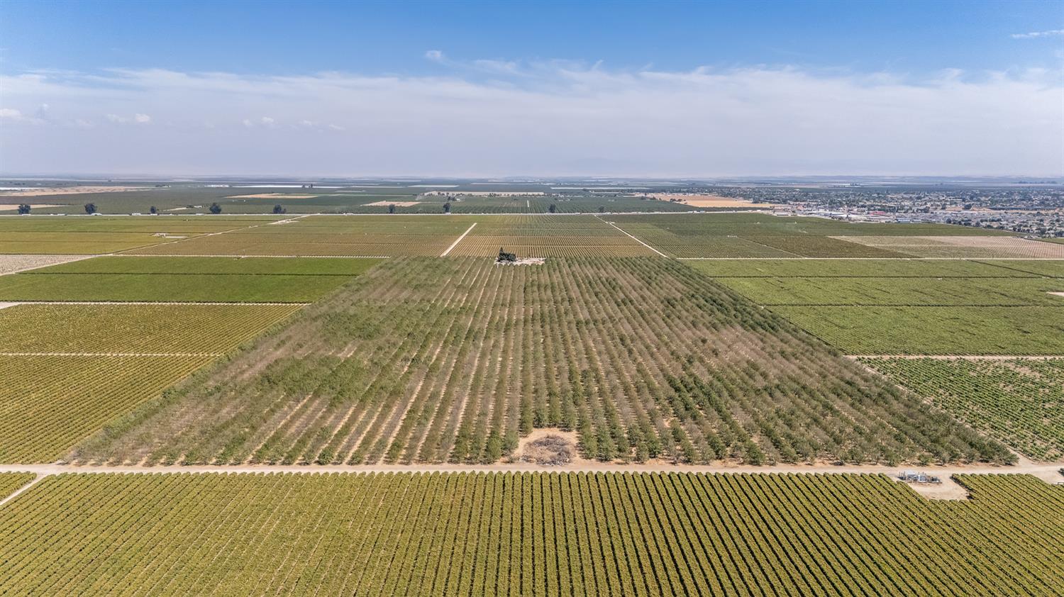 1 Road 136, Delano, CA 93215
