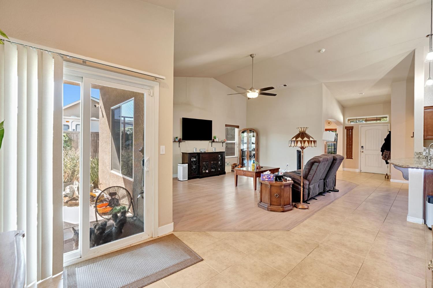 5378 N San Clemente N, Fresno, CA 93723