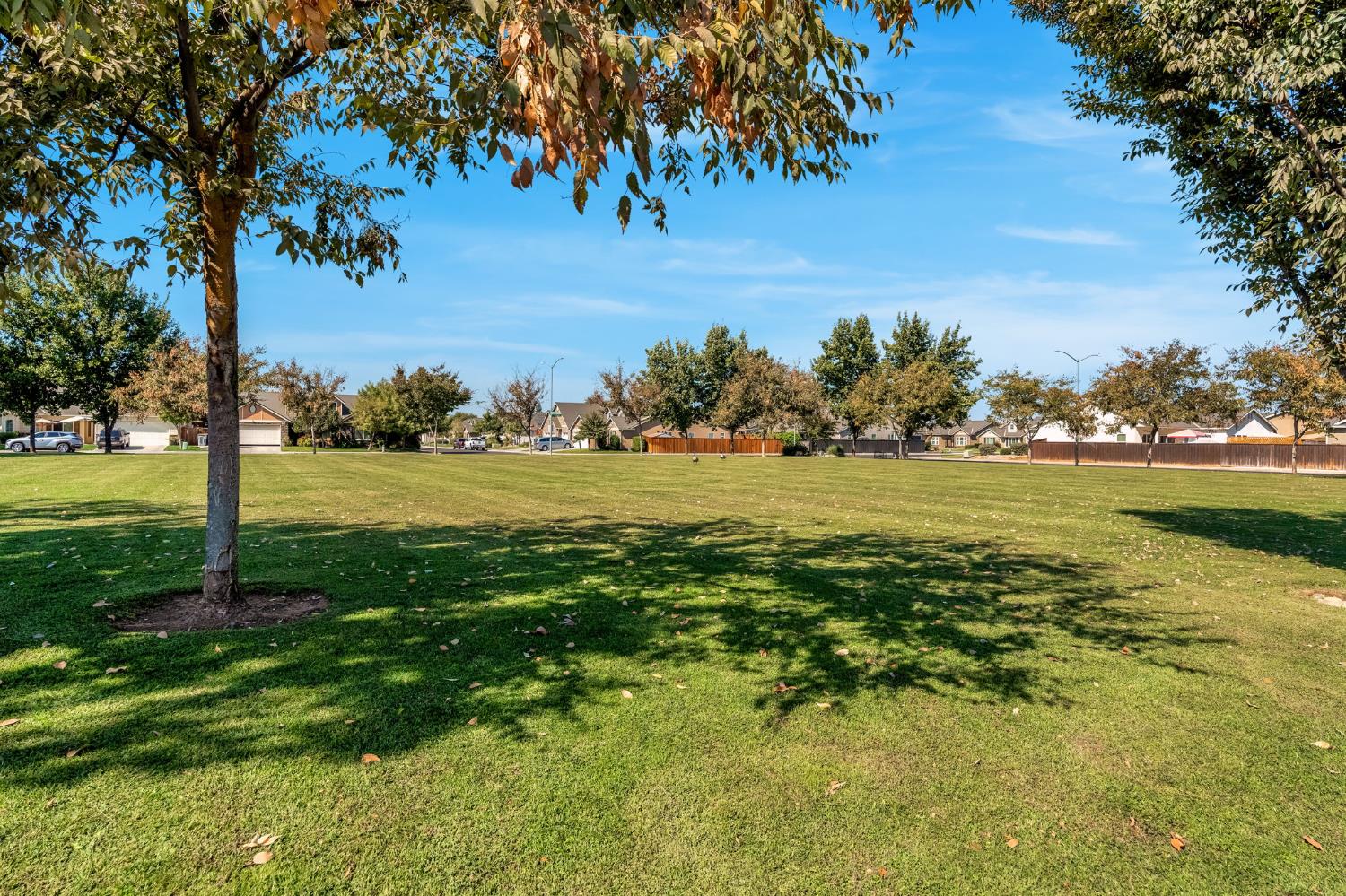 5378 N San Clemente N, Fresno, CA 93723