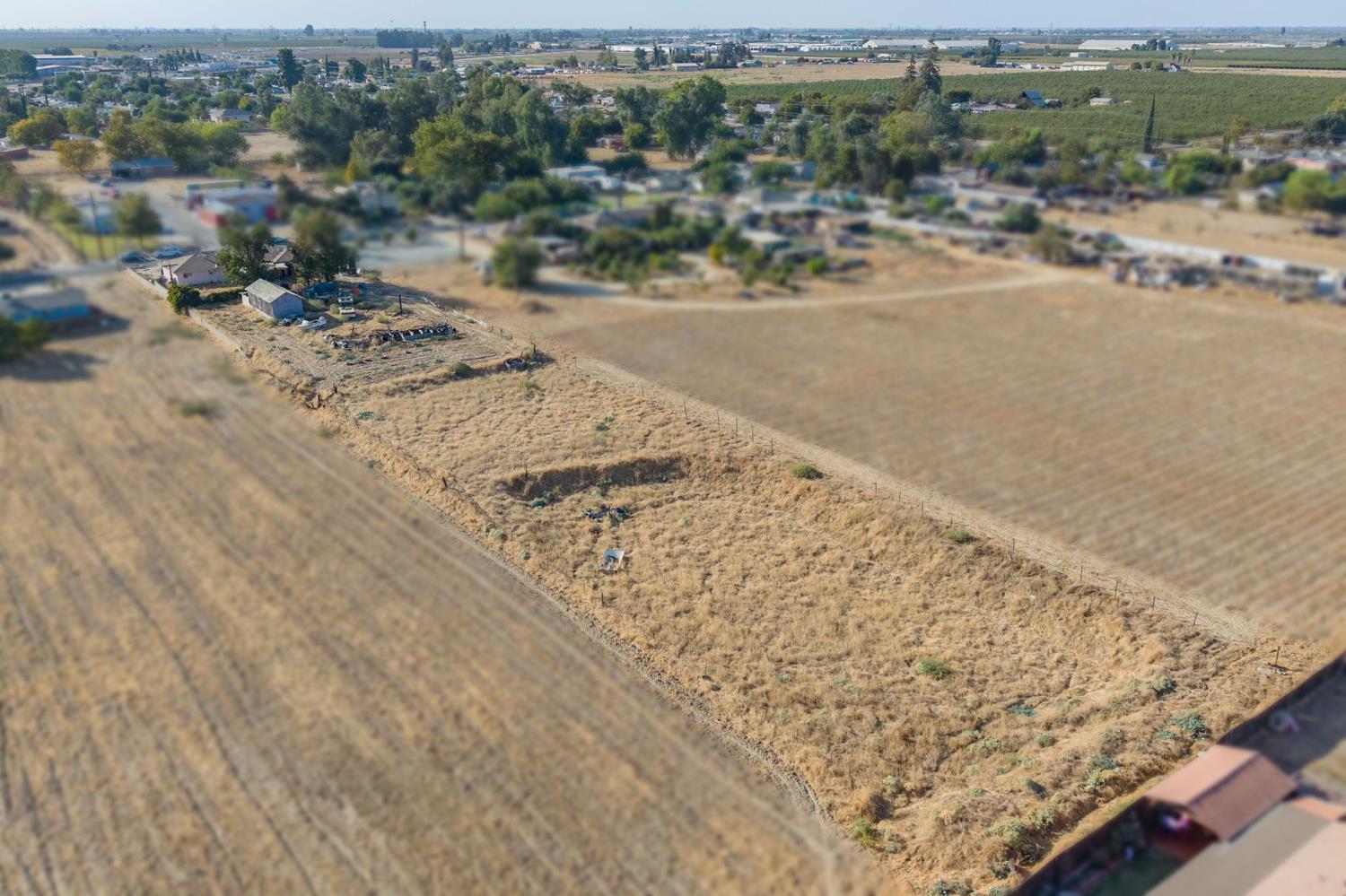 10166 S Highland Ave, Selma, CA 93662