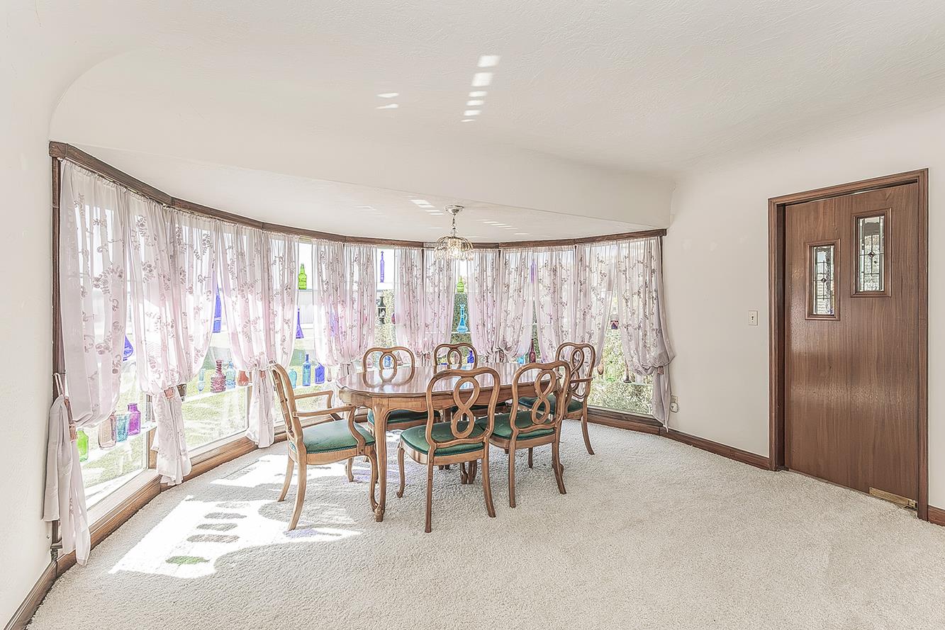 13155 W Shaw Ave, Kerman, CA 93630