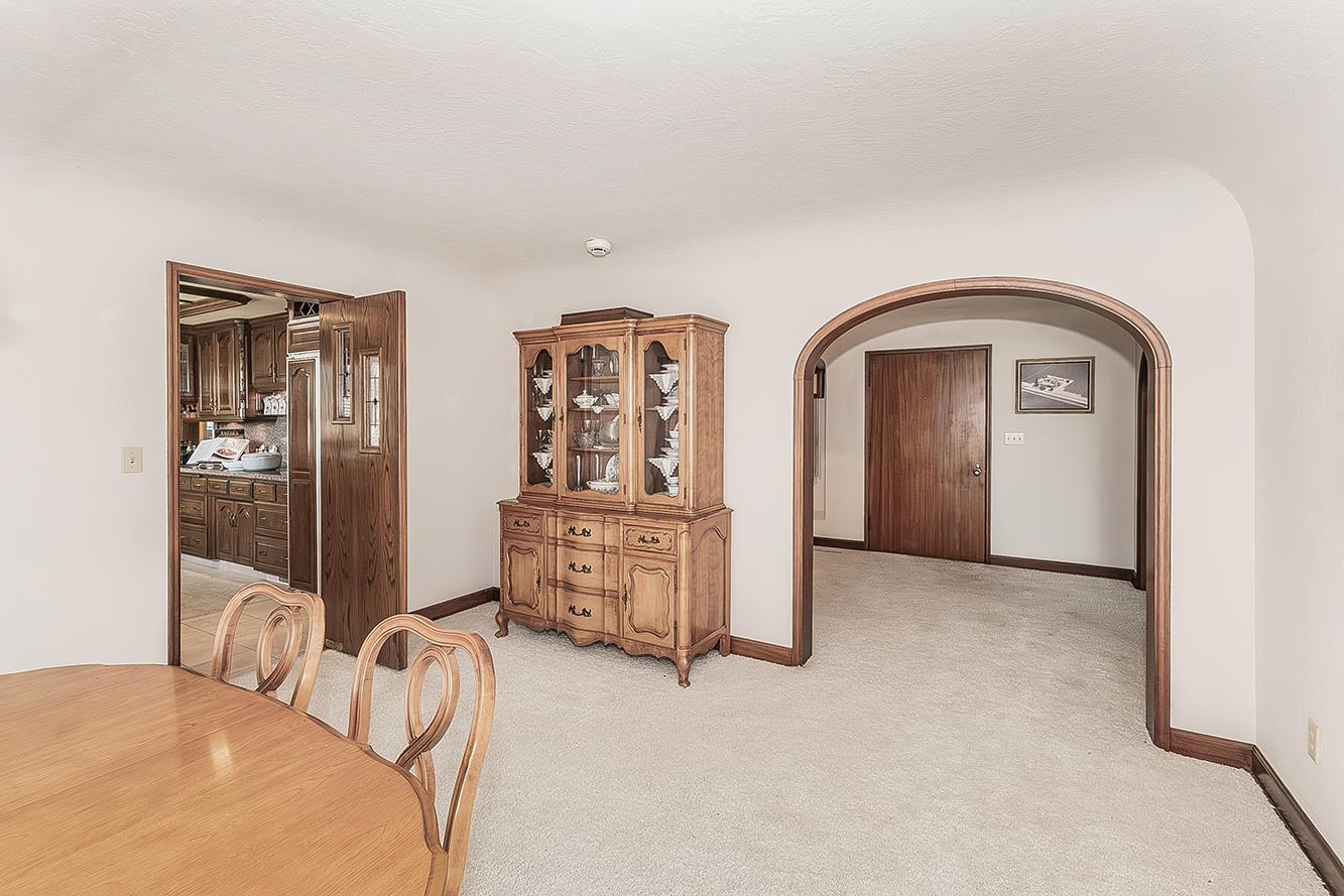 13155 W Shaw Ave, Kerman, CA 93630