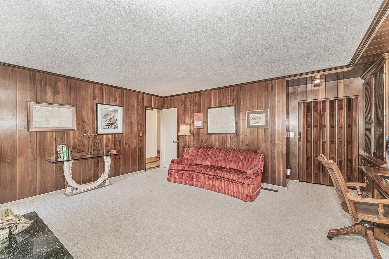 13155 W Shaw Ave, Kerman, CA 93630