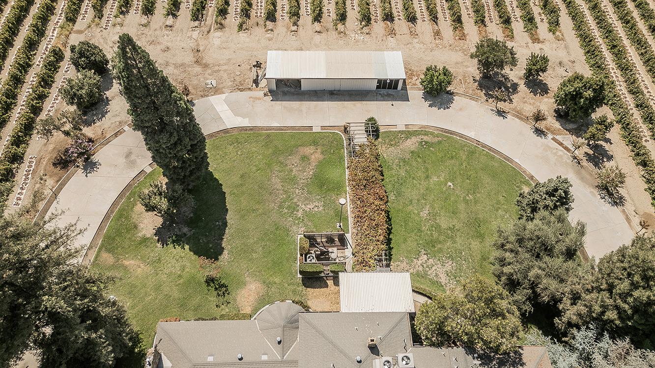 13155 W Shaw Ave, Kerman, CA 93630