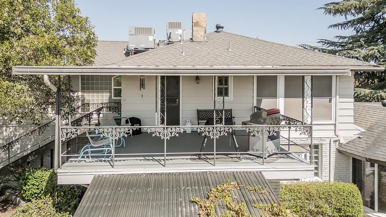 13155 W Shaw Ave, Kerman, CA 93630