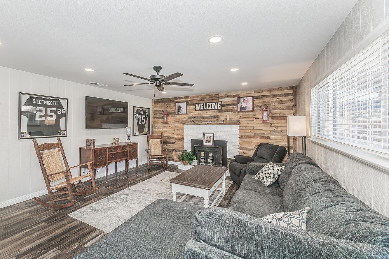 480 W Keats Ave, Fresno, CA 93704