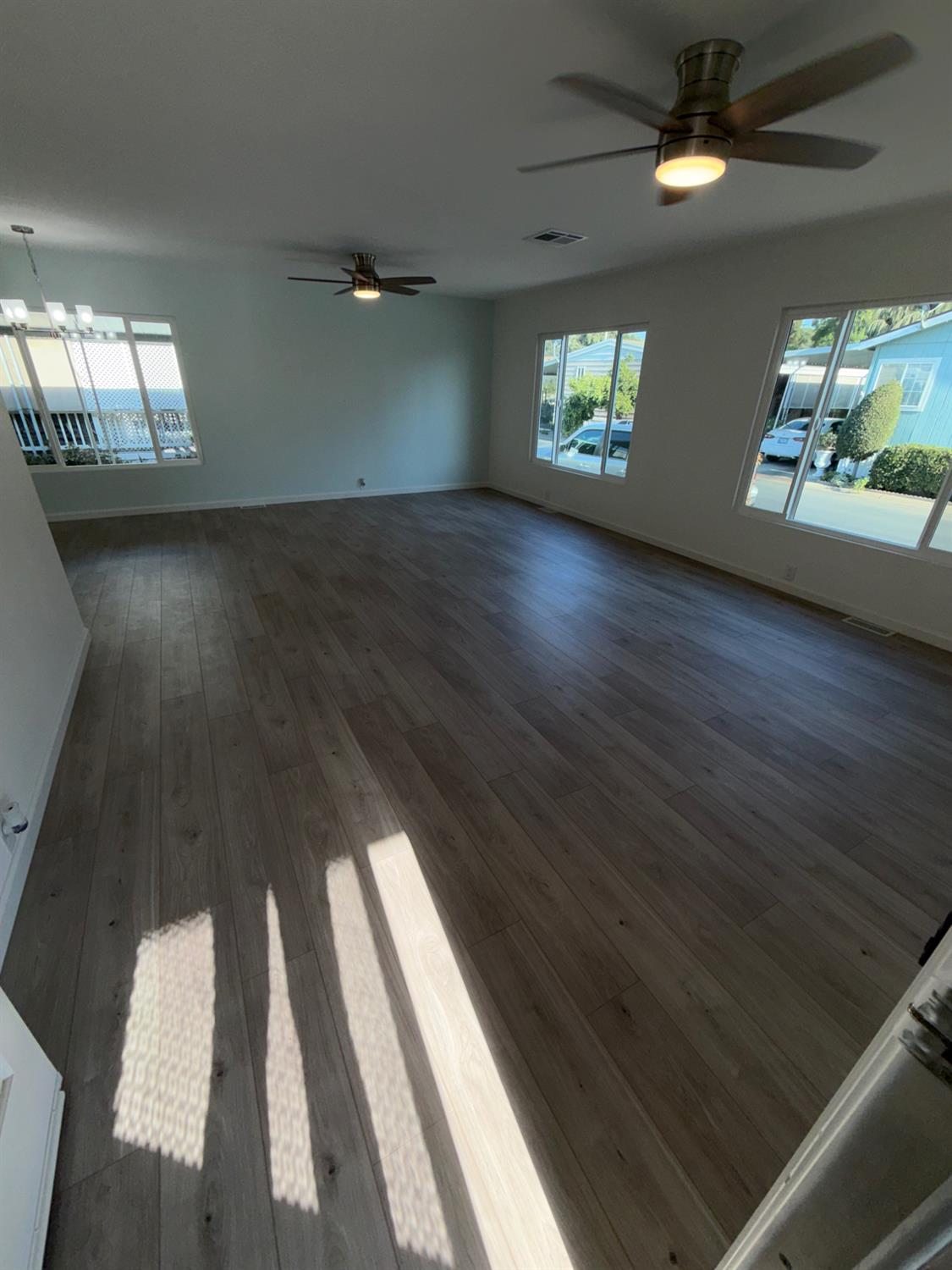 2706 W Ashlan Ave #113, Fresno, CA 93705