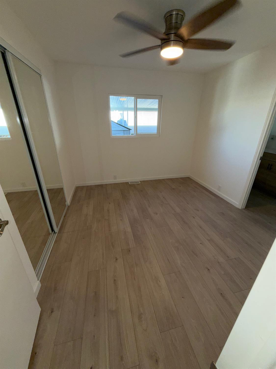 2706 W Ashlan Ave #113, Fresno, CA 93705