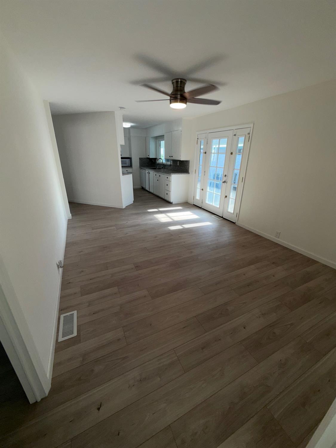 2706 W Ashlan Ave #113, Fresno, CA 93705