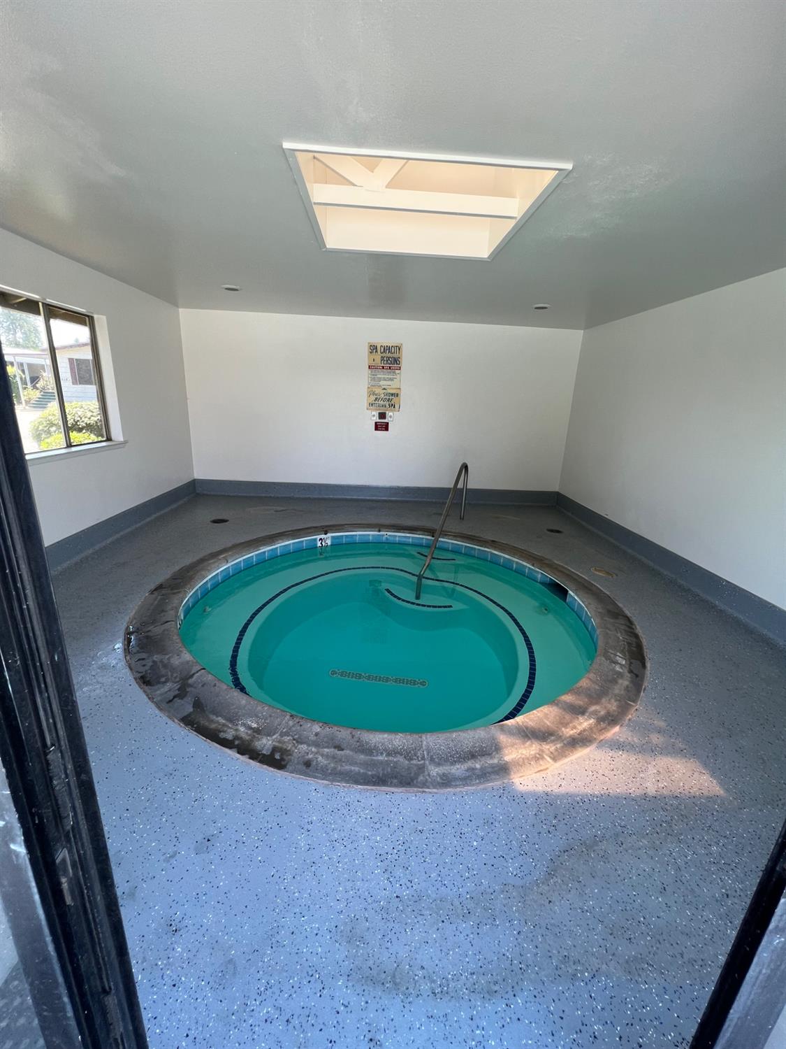 2706 W Ashlan Ave #113, Fresno, CA 93705