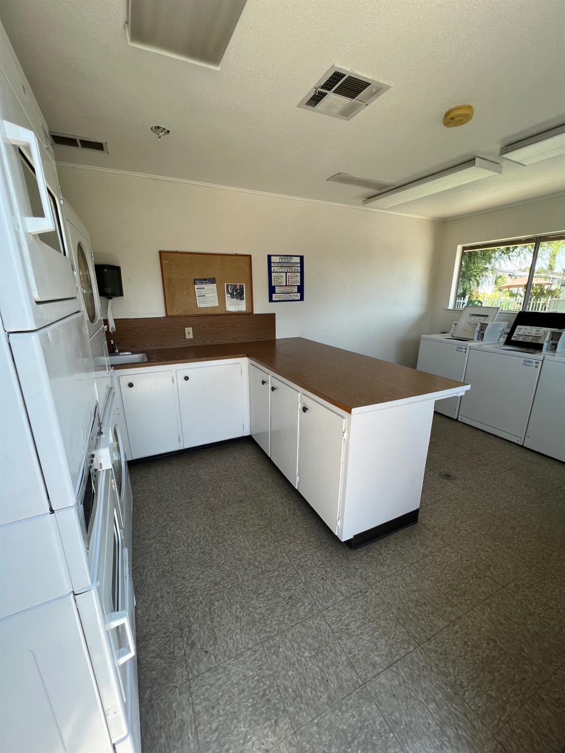 2706 W Ashlan Ave #113, Fresno, CA 93705