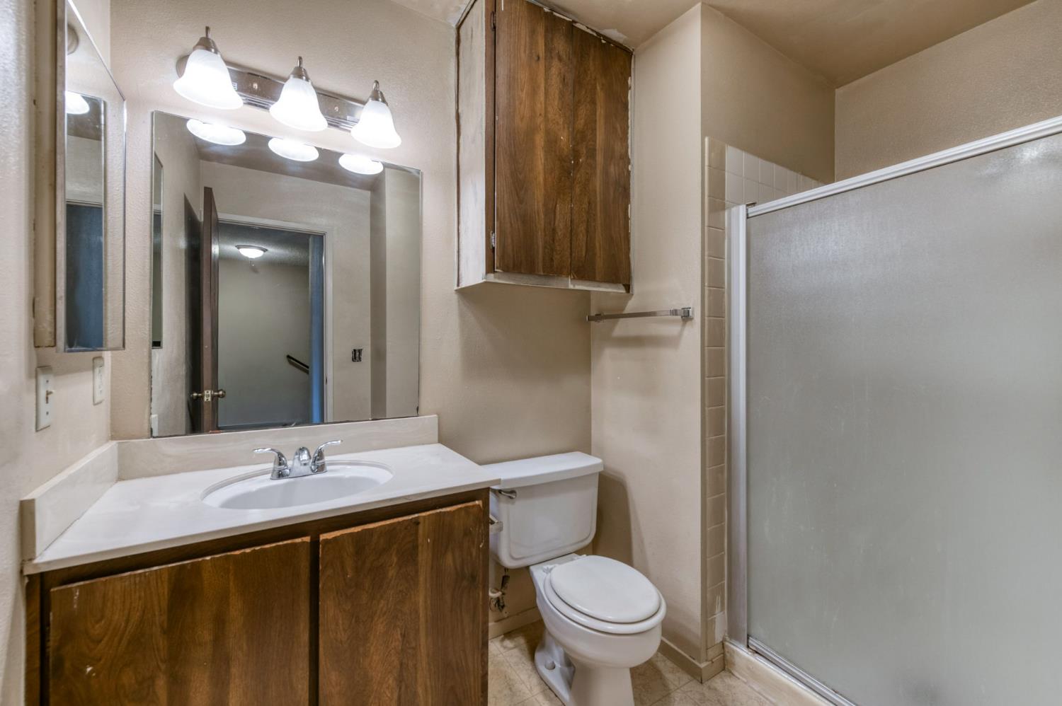 4757 N Woodrow Ave #143, Fresno, CA 93726