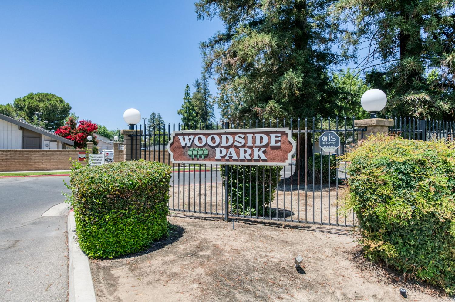 4757 N Woodrow Ave #143, Fresno, CA 93726