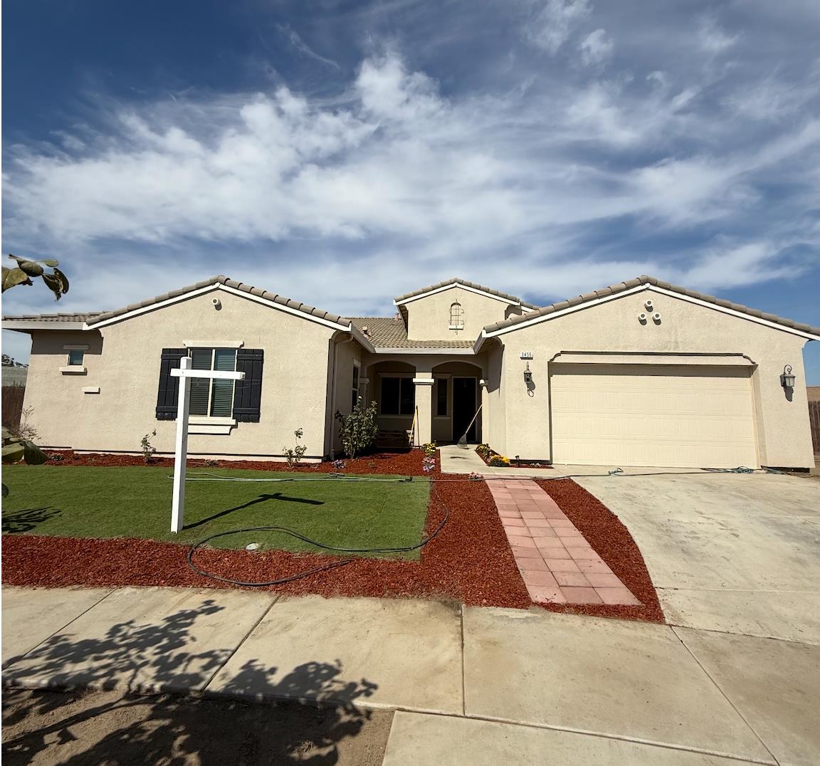 3456 N Discovery Way, Hanford, CA 93230