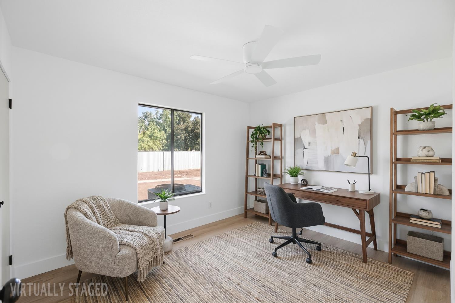 1290 N Steven Ave, Reedley, CA 93654