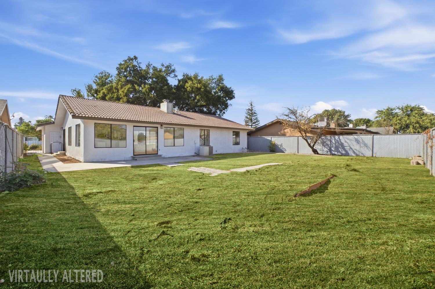 1290 N Steven Ave, Reedley, CA 93654