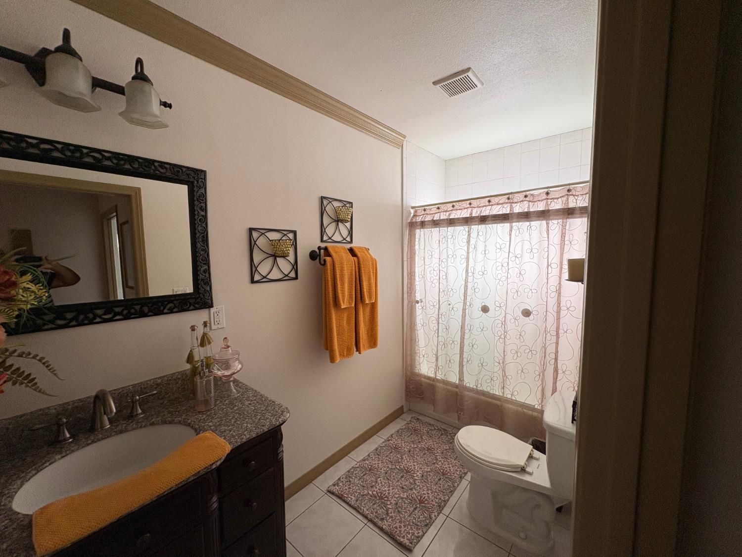 833 Aileron Ave, La Puente, CA 91744