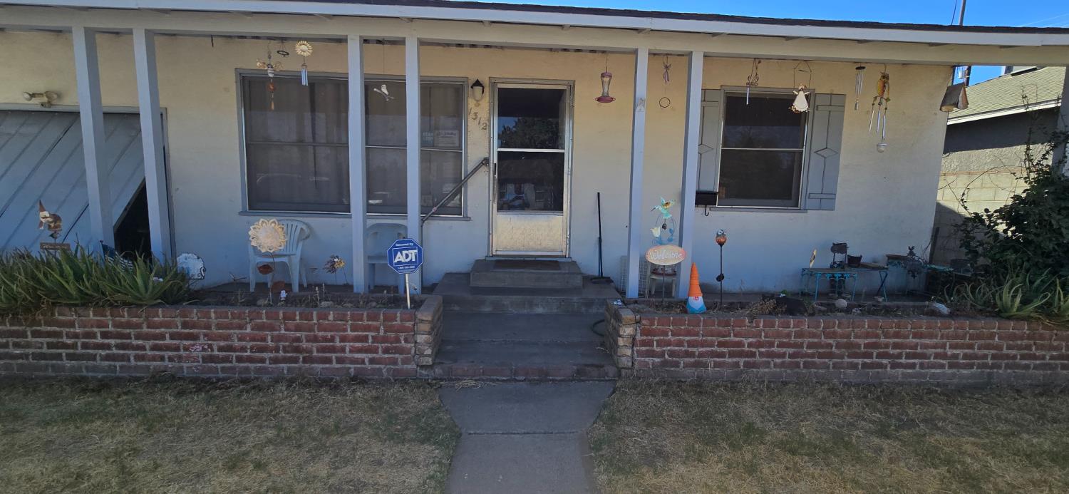 1312 E Michigan Ave, Fresno, CA 93704