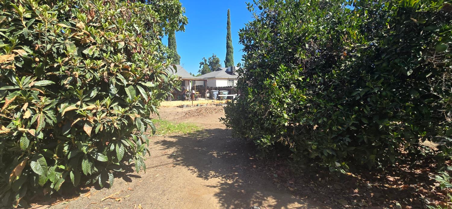 1312 E Michigan Ave, Fresno, CA 93704