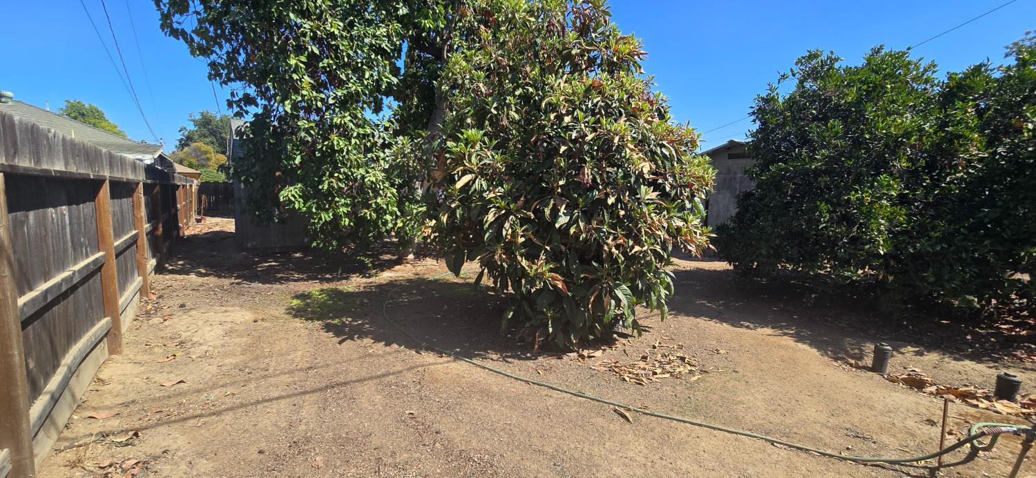 1312 E Michigan Ave, Fresno, CA 93704