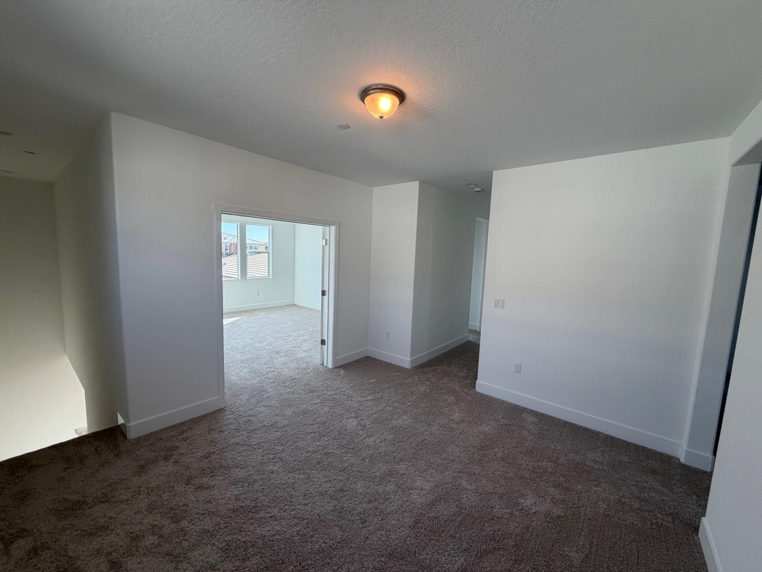 2871 E Veranda Dr, Fresno, CA 93730