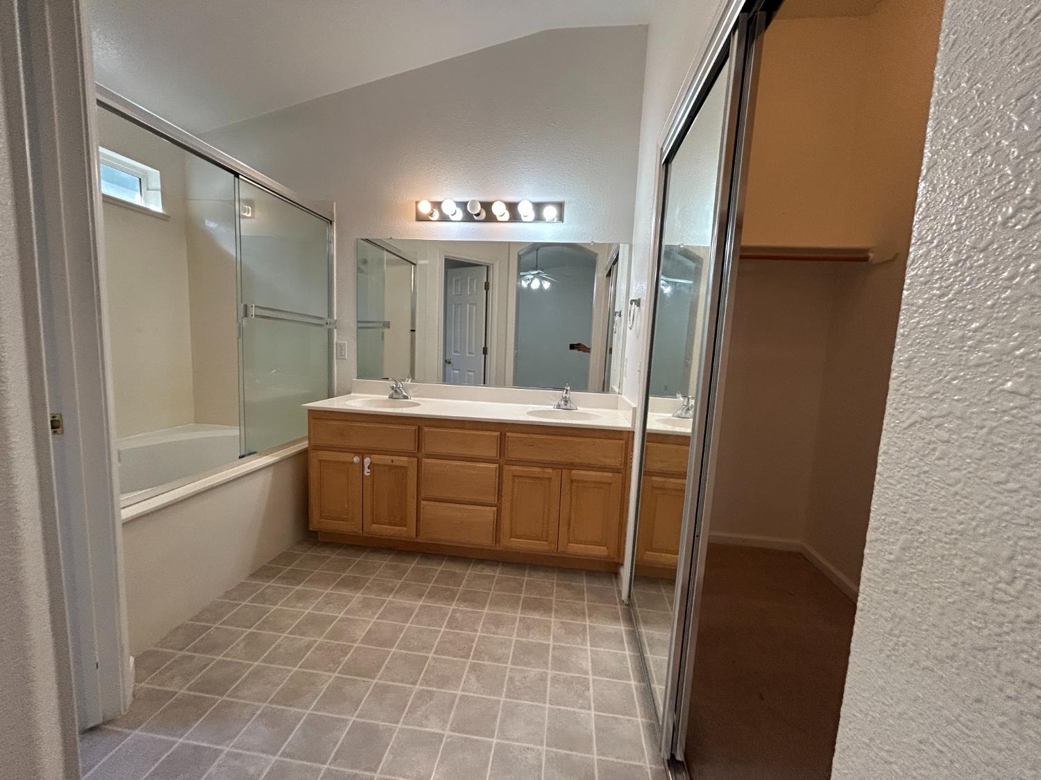 3661 Swan, Merced, CA 95340