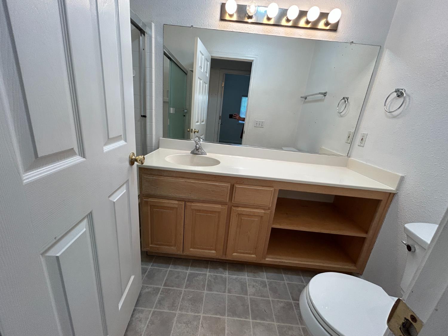3661 Swan, Merced, CA 95340