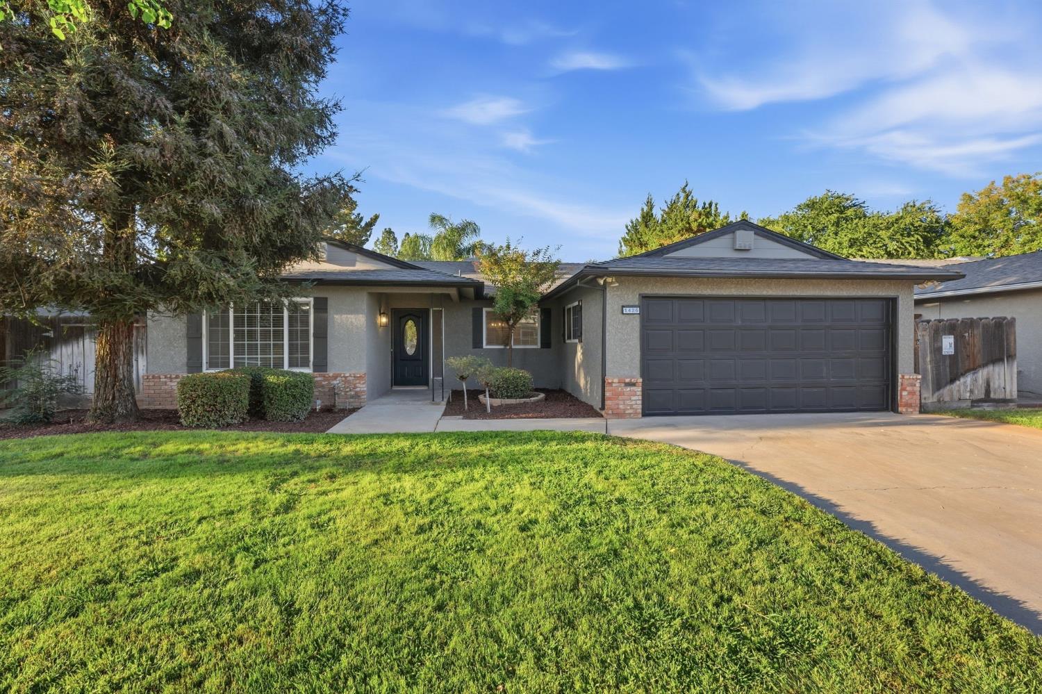 1426 W Minarets Ave, Fresno, CA 93711