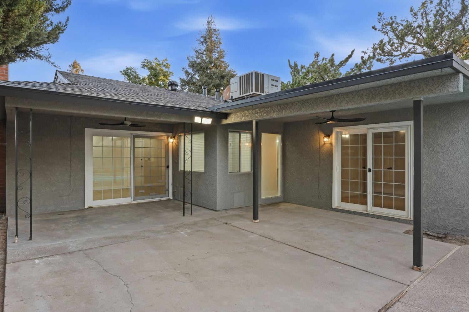 1426 W Minarets Ave, Fresno, CA 93711