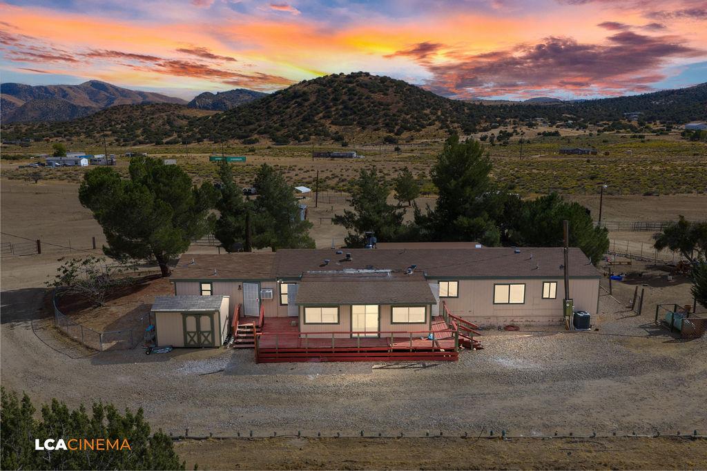 24701 Chamanimani Ct, Tehachapi, CA 93561