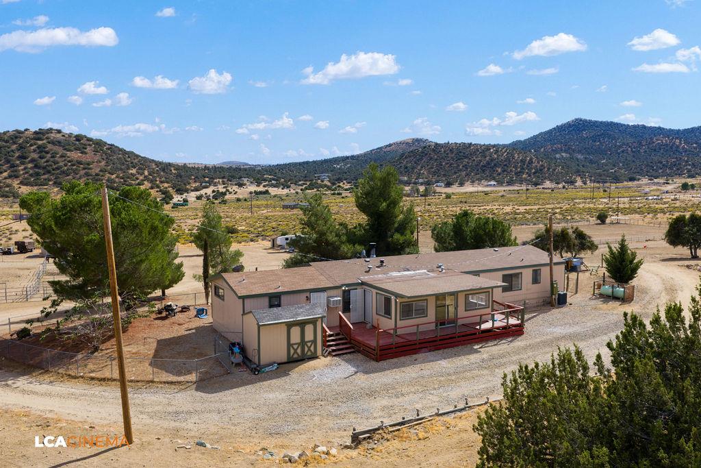 24701 Chamanimani Ct, Tehachapi, CA 93561