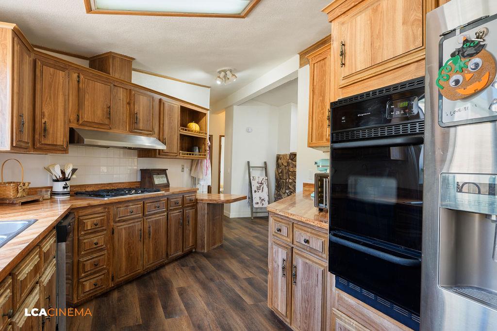 24701 Chamanimani Ct, Tehachapi, CA 93561