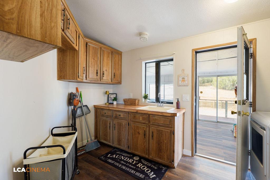 24701 Chamanimani Ct, Tehachapi, CA 93561