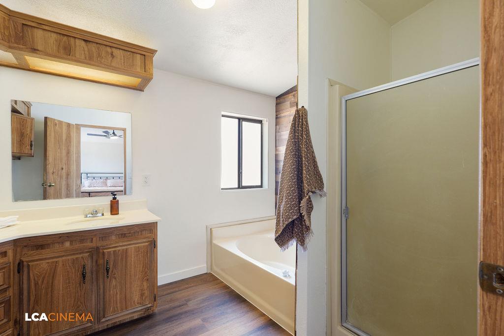24701 Chamanimani Ct, Tehachapi, CA 93561