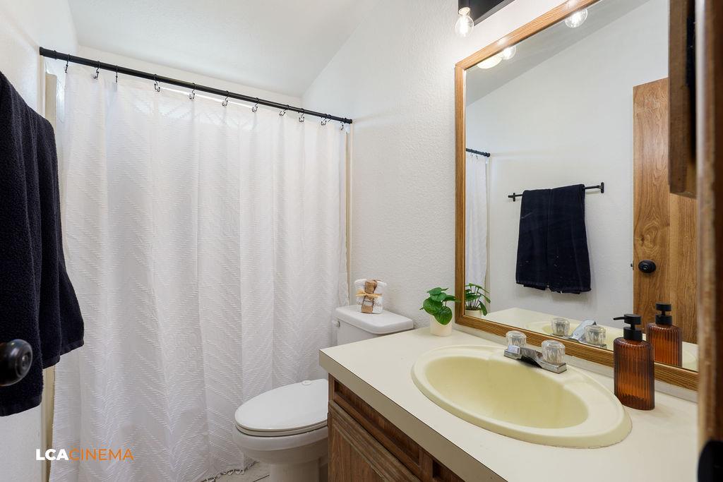 24701 Chamanimani Ct, Tehachapi, CA 93561