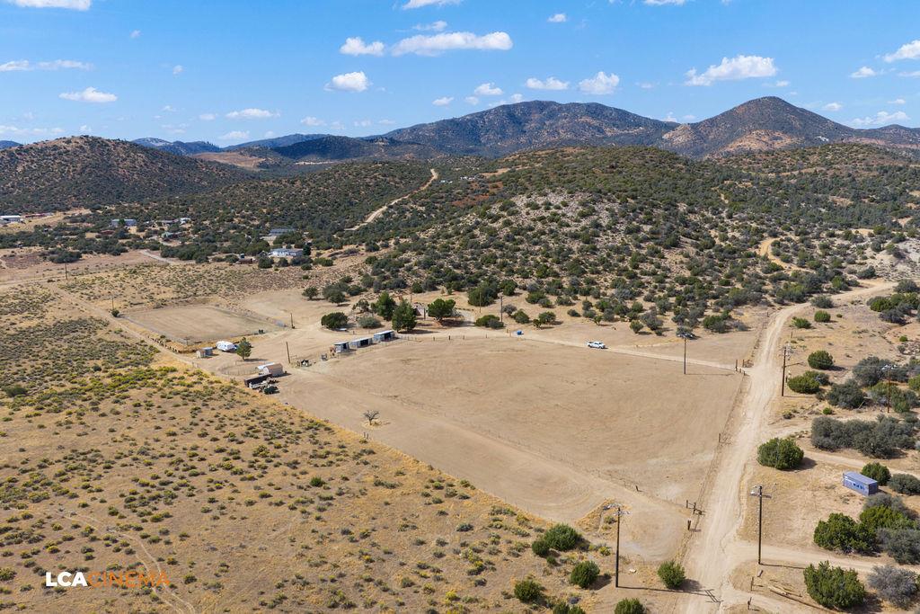 24701 Chamanimani Ct, Tehachapi, CA 93561