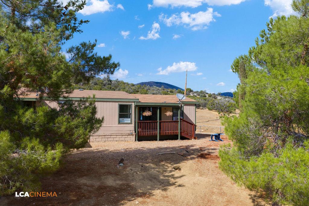 24701 Chamanimani Ct, Tehachapi, CA 93561