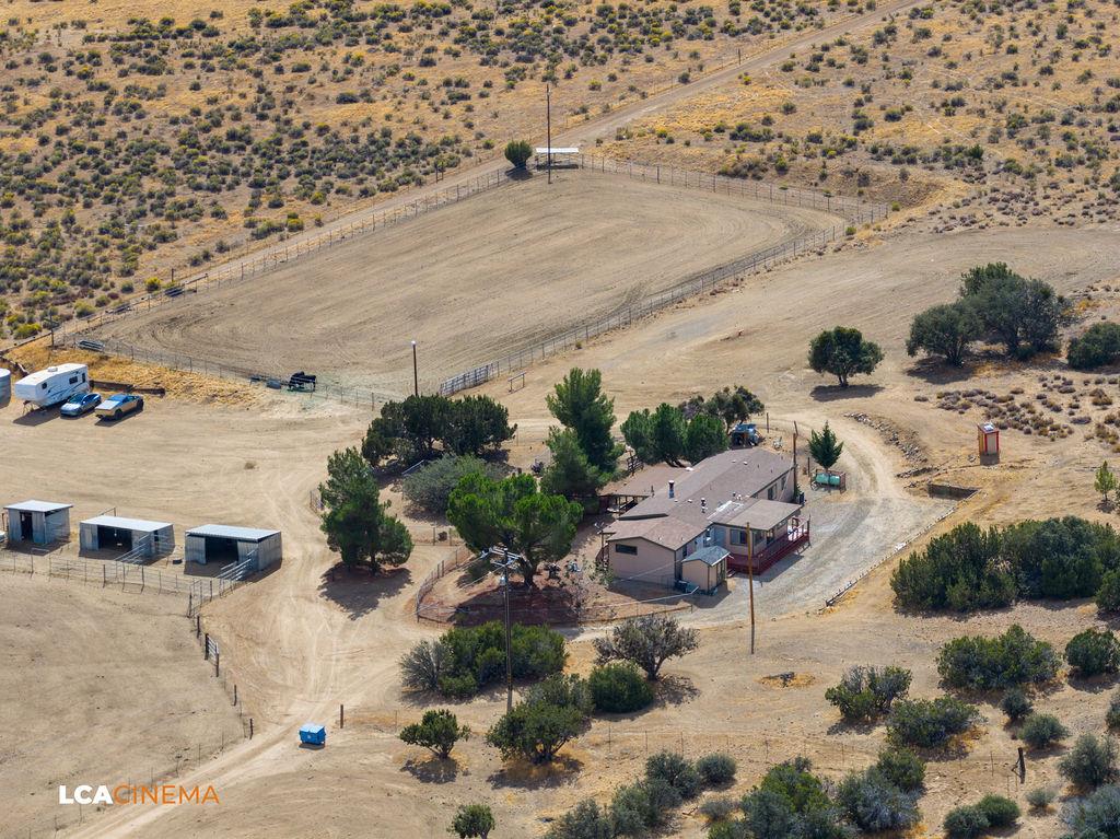 24701 Chamanimani Ct, Tehachapi, CA 93561