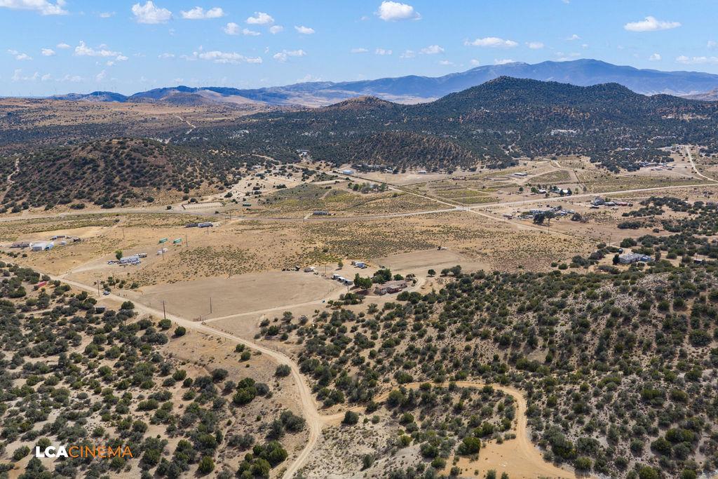 24701 Chamanimani Ct, Tehachapi, CA 93561