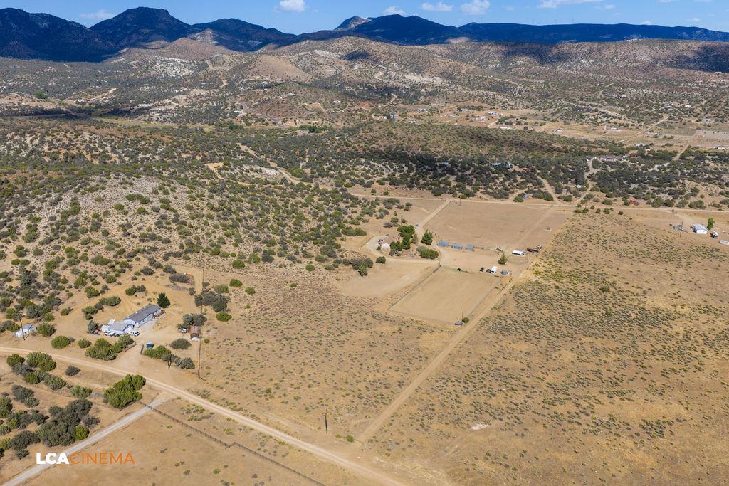 24701 Chamanimani Ct, Tehachapi, CA 93561