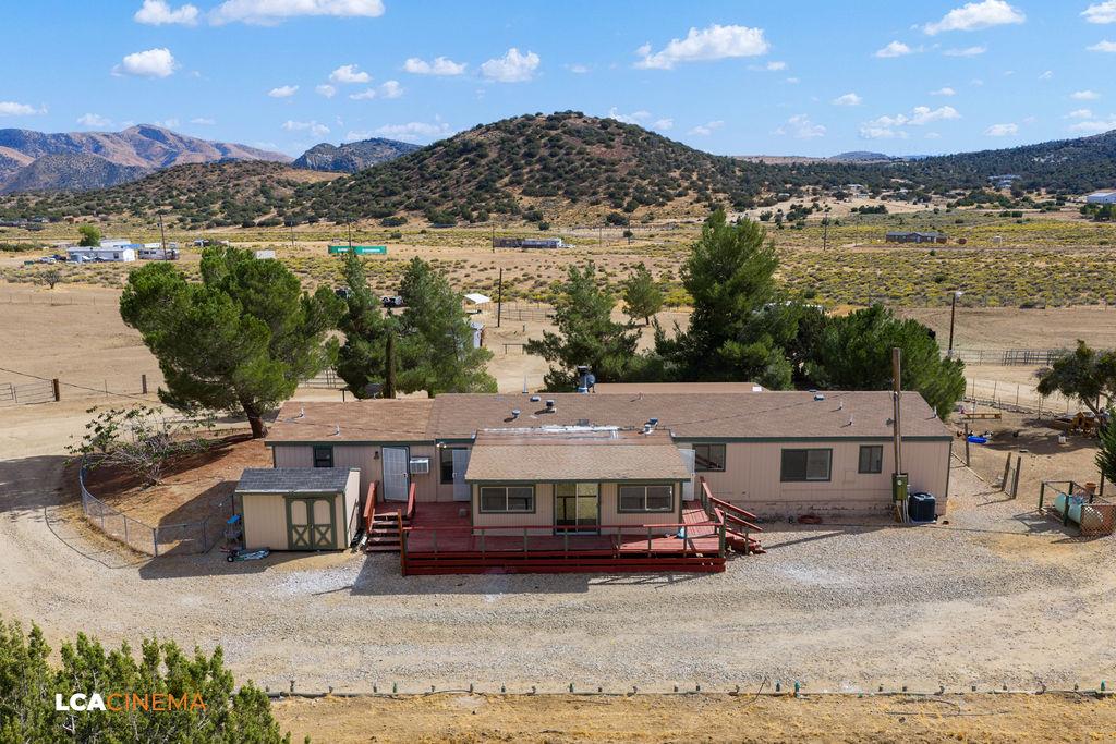24701 Chamanimani Ct, Tehachapi, CA 93561
