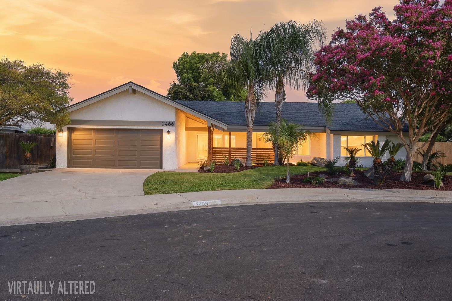 2466 Bliss Ave, Clovis, CA 93611