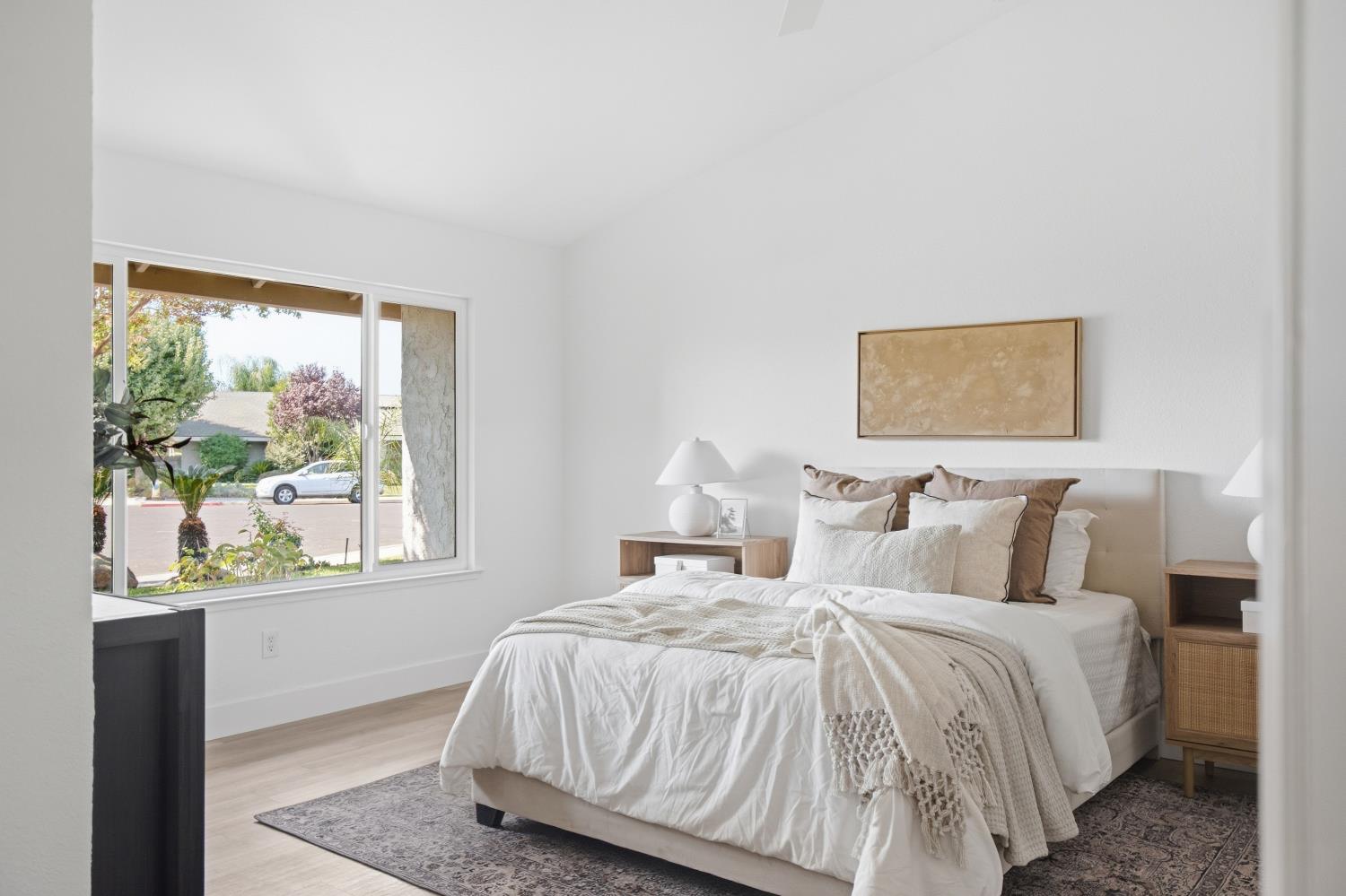 2466 Bliss Ave, Clovis, CA 93611