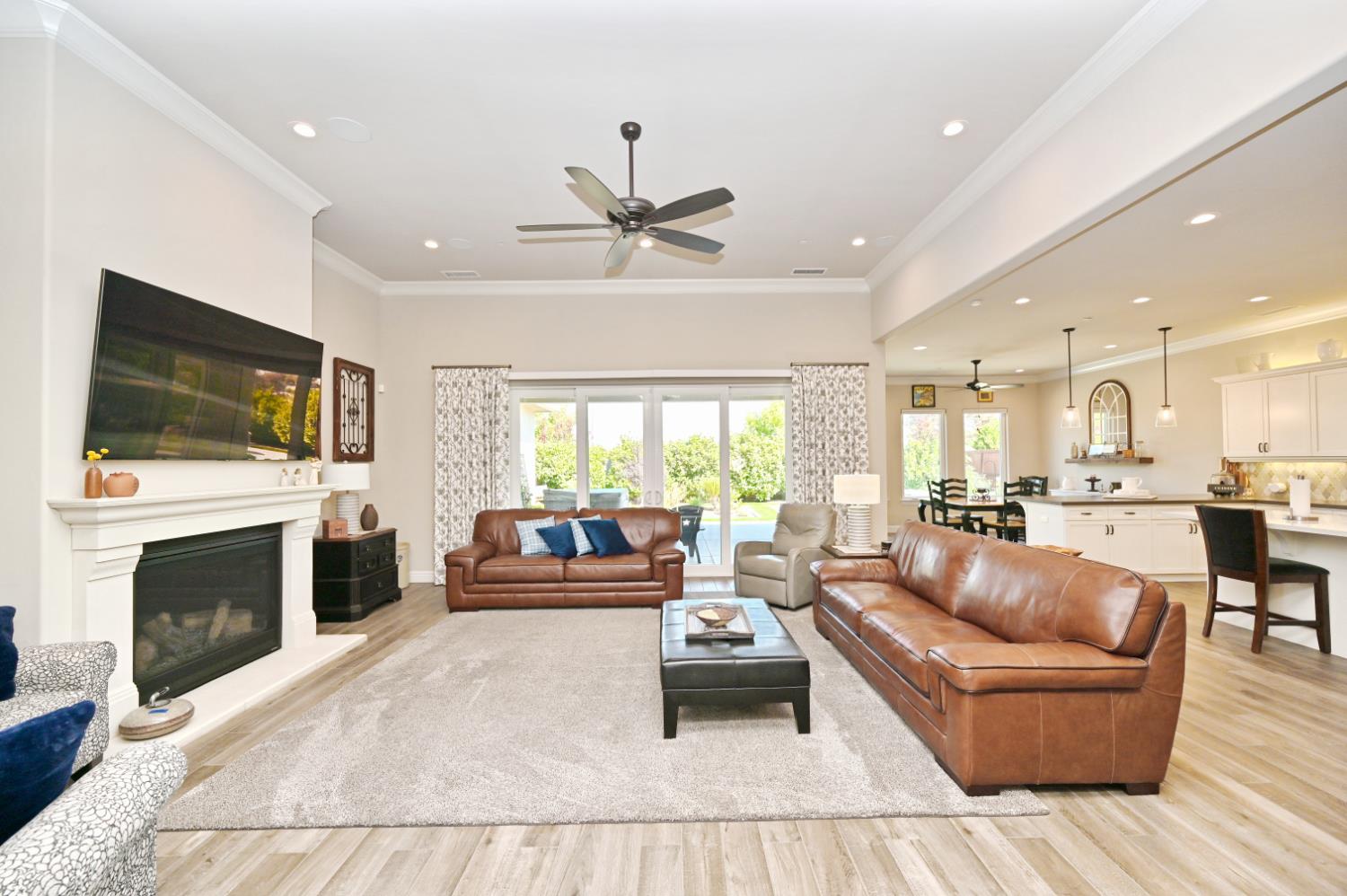1457 Jordan Ave, Clovis, CA 93611