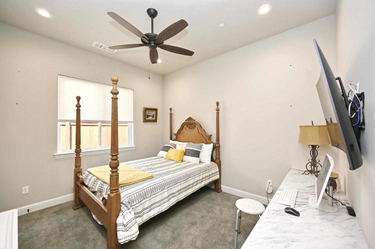 1457 Jordan Ave, Clovis, CA 93611