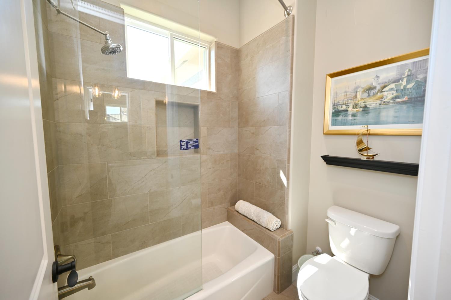 1457 Jordan Ave, Clovis, CA 93611